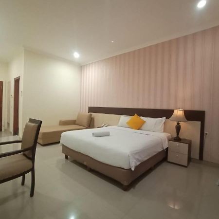 קוטה לומבוק Oyo 90473 Gowin Hotel מראה חיצוני תמונה