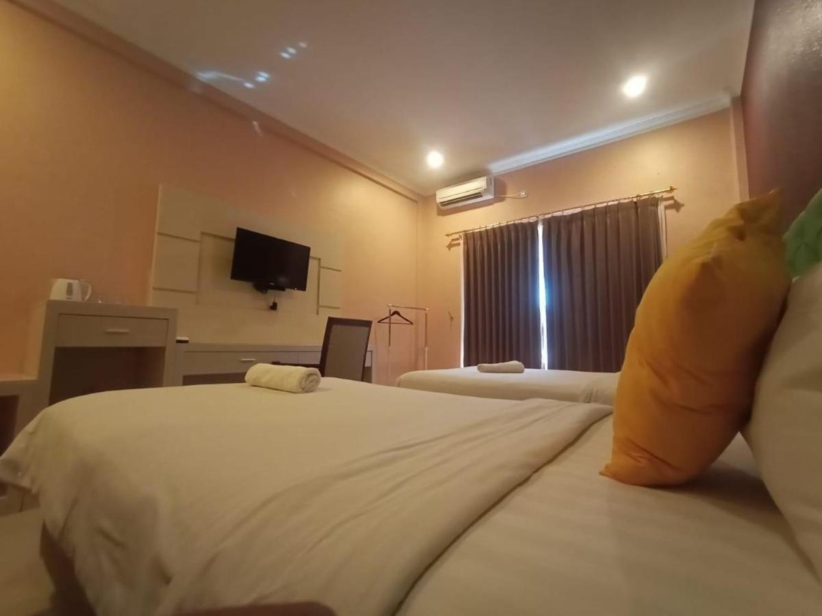 קוטה לומבוק Oyo 90473 Gowin Hotel מראה חיצוני תמונה