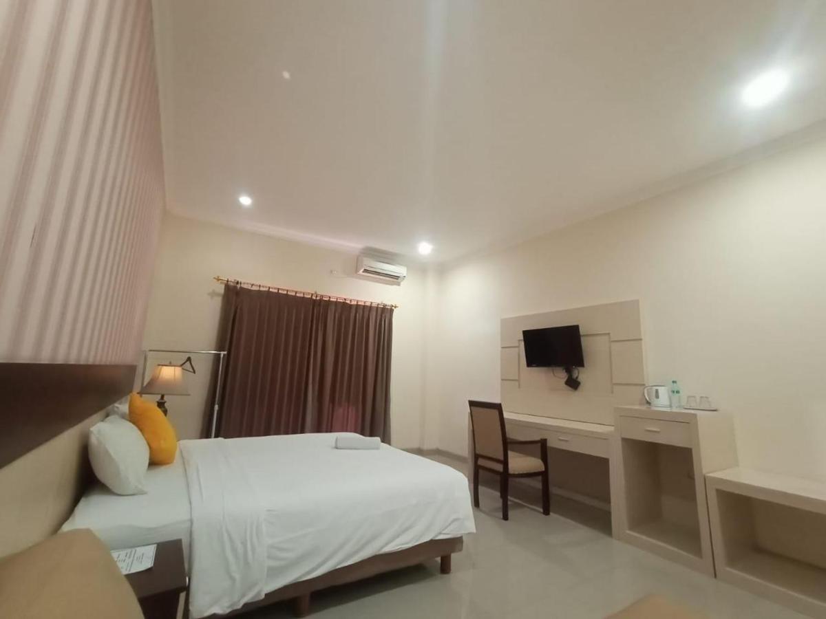 קוטה לומבוק Oyo 90473 Gowin Hotel מראה חיצוני תמונה