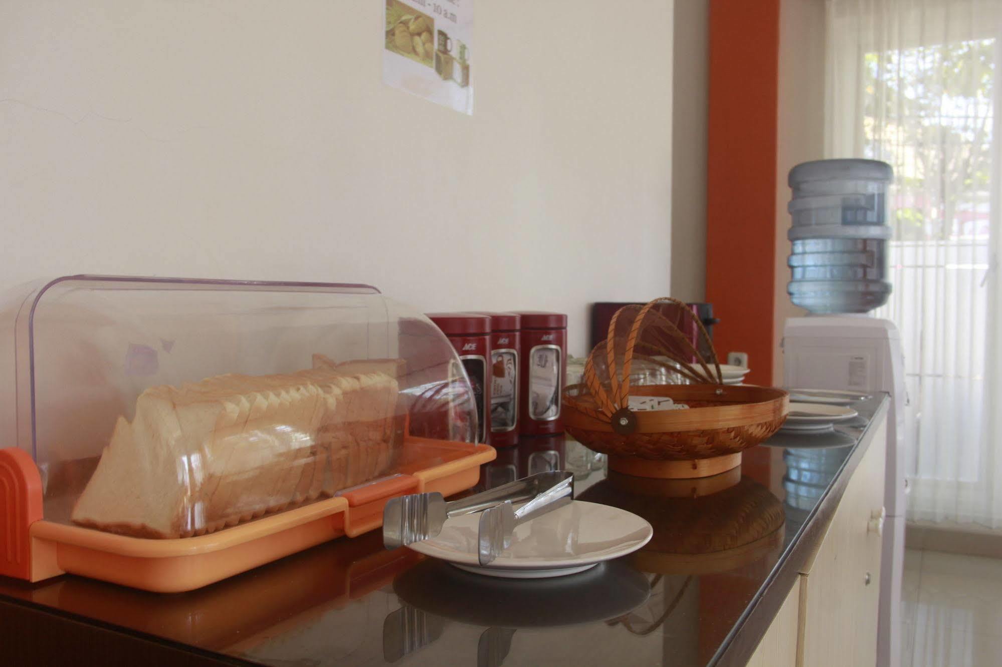 קוטה לומבוק Oyo 90473 Gowin Hotel מראה חיצוני תמונה